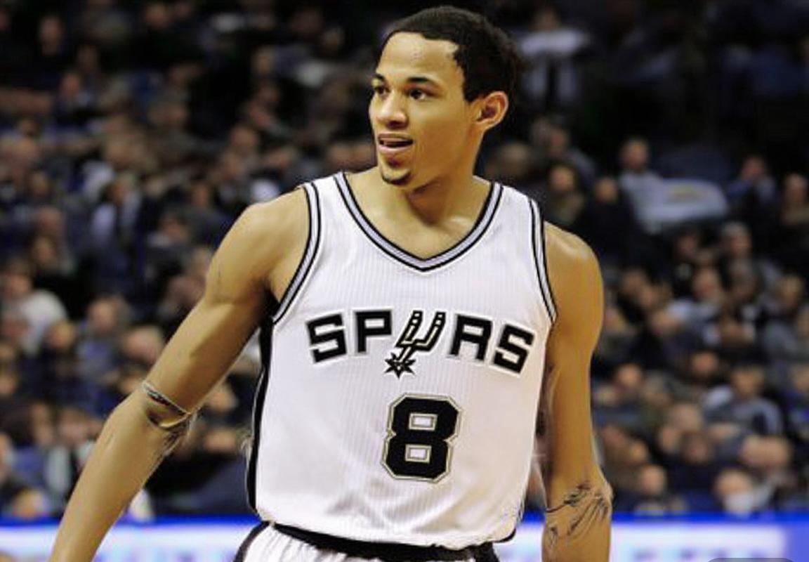 文班亚马状态起伏马刺保持耐心，榜眼秀稳健成长勇士队旧将遇磨合阵痛，唐斯坦诚回应伤病问题